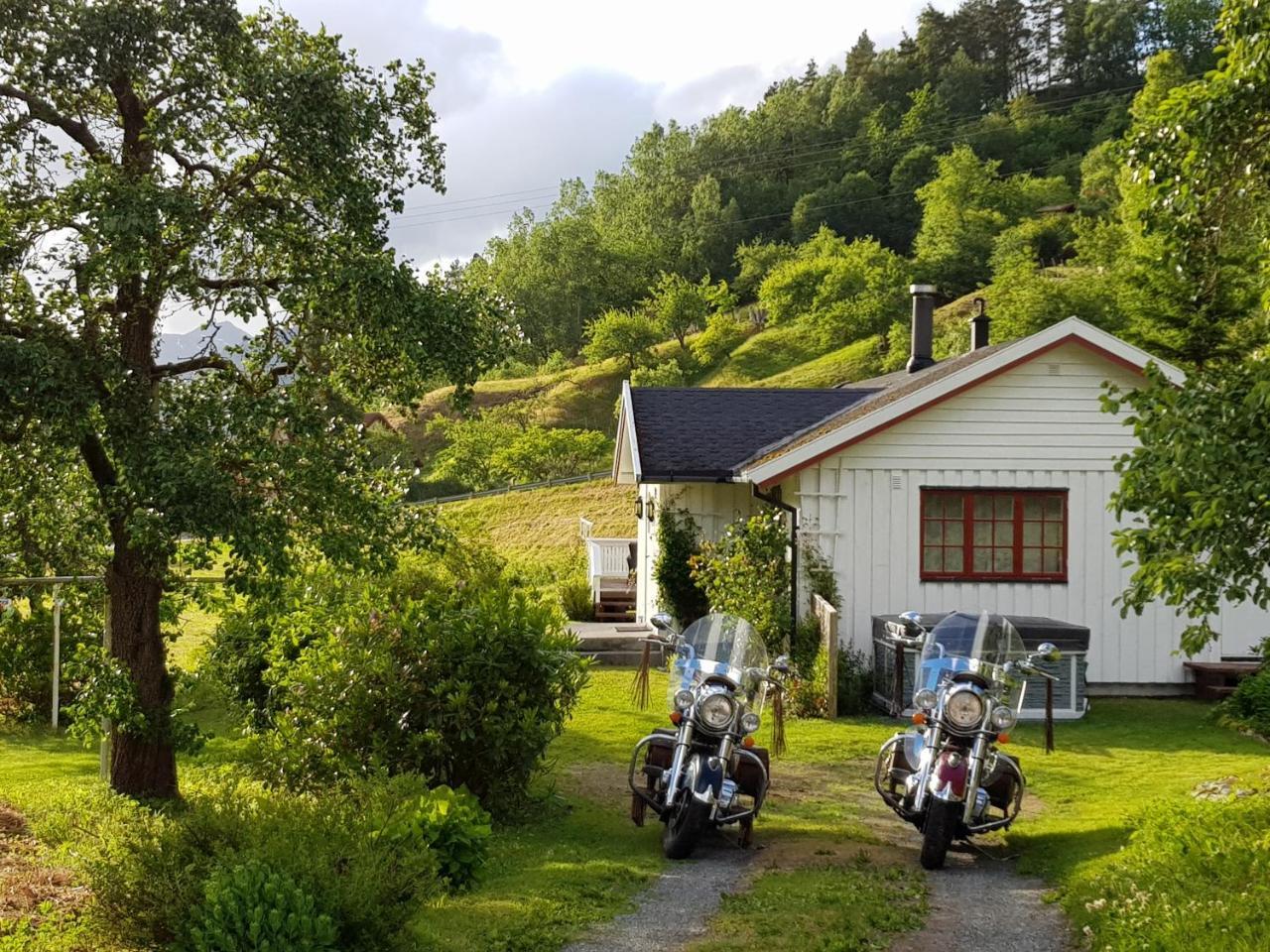 Dalhus - House In The Valley Norddal Екстер'єр фото